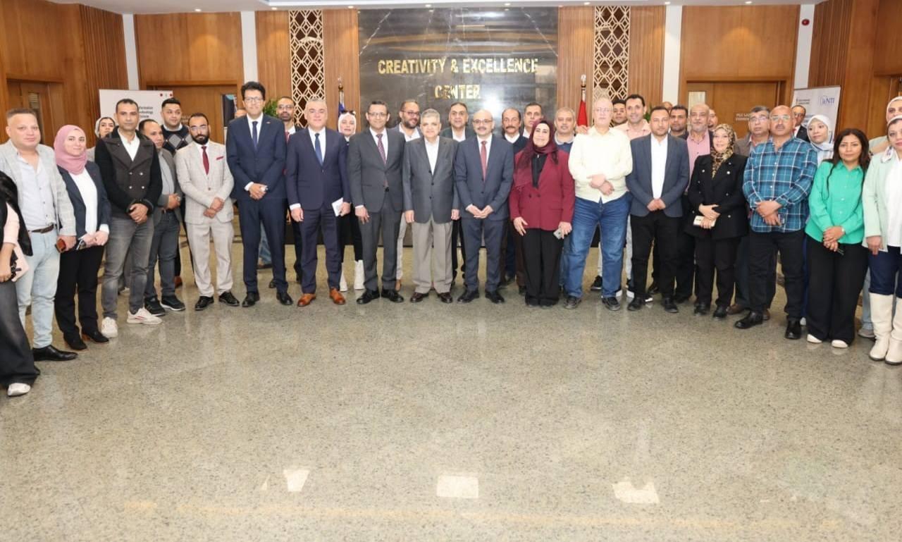 ختام تدريب صحفيي القناة وسيناء داخل مركز الإبداع والتميز بهيئة قناة السويس - Cover Image